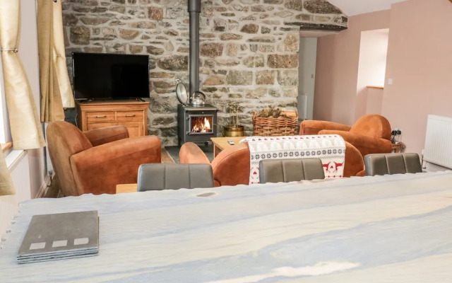 Rhydau Cottage