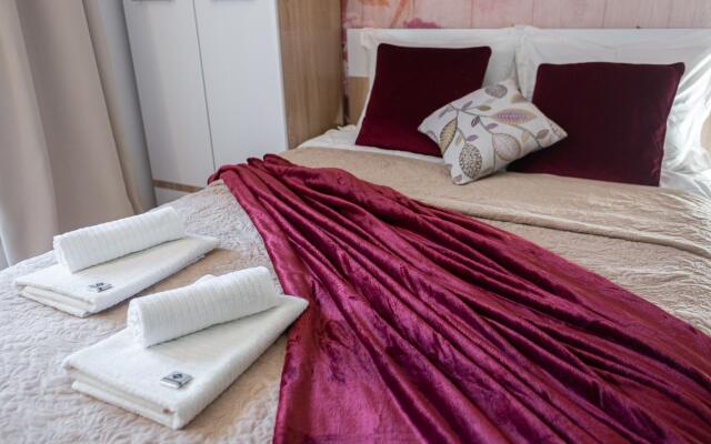 Морошка на проезде 1-й Предпортовый 13