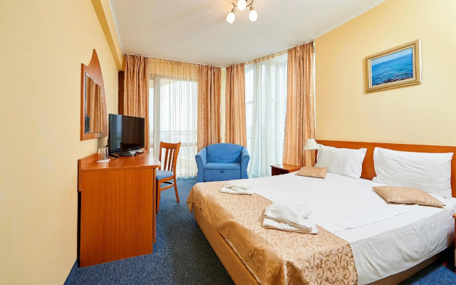 Paradise Hotel - Pomorie