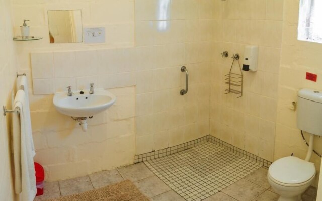 Kingfisher Hollow Exclusive Guest House