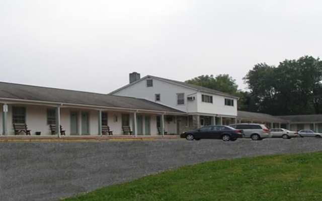 Red Carpet Inn & Suites Morgantown