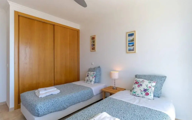 Villa Eldomar 61 in Estreito da Calheta