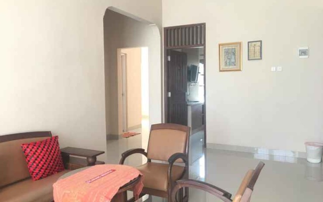 Modern Chic Room at Gendis Homestay – Guest Rooms – Sleman