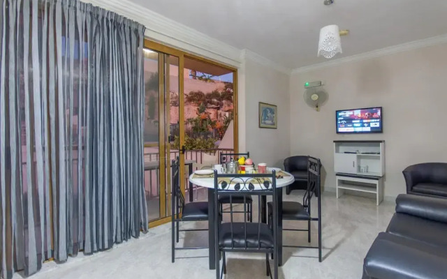 Merill Pool and Sea Charming Apart 5