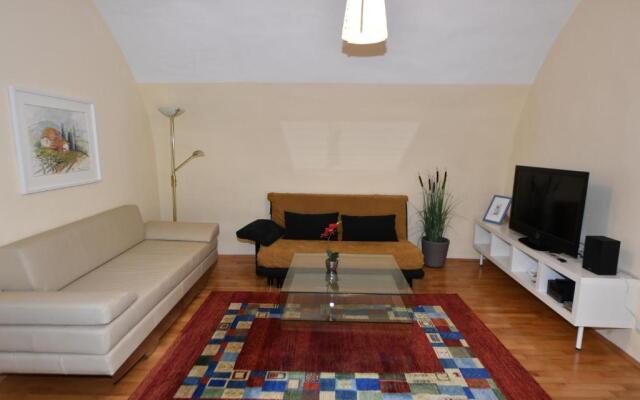 Apartments Alter Platz