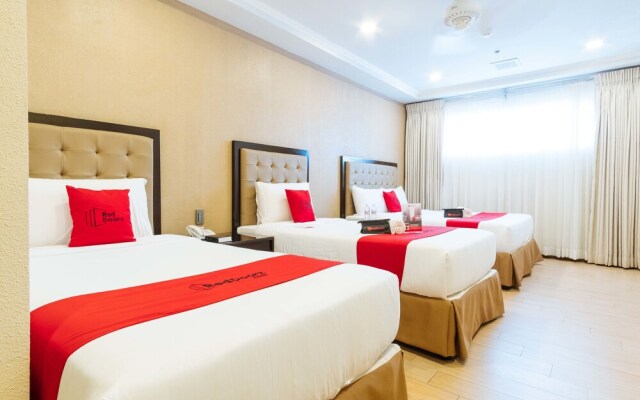 Aura One Hotel by RedDoorz