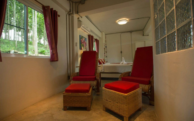 Nan De Panna Riverside Homestay