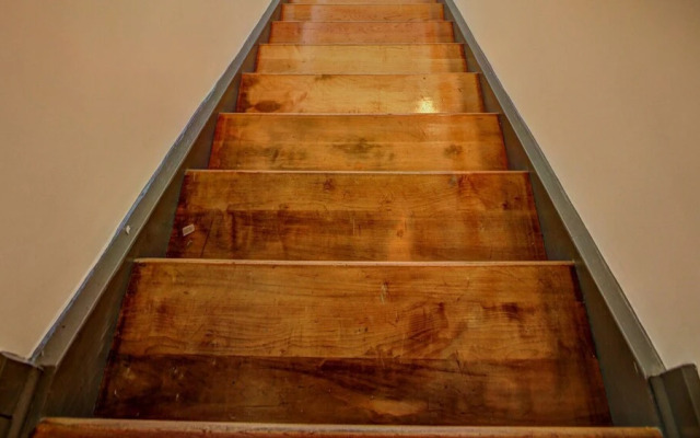 2 Bedroom, Hawthorne Lane