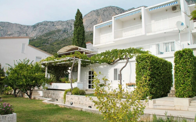 Sea View - Cosy & Comfortable - A4 Somina