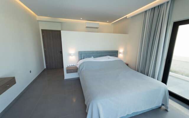 Villa Halcyon in St Stefanos Bay