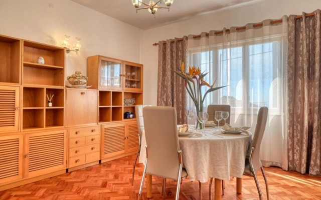 Casa do Valentim a Home in Madeira