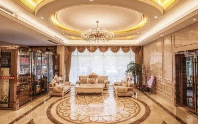 Vienna Hotel (Changsha Kaifu District Zhengfu Metro Station)