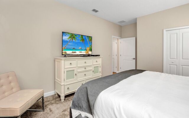 Storey Lake 9 BR Villa with Game Room