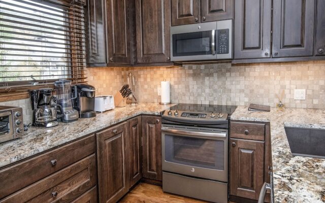 Meadows J3 4 Bedroom Townhouse by RedAwning