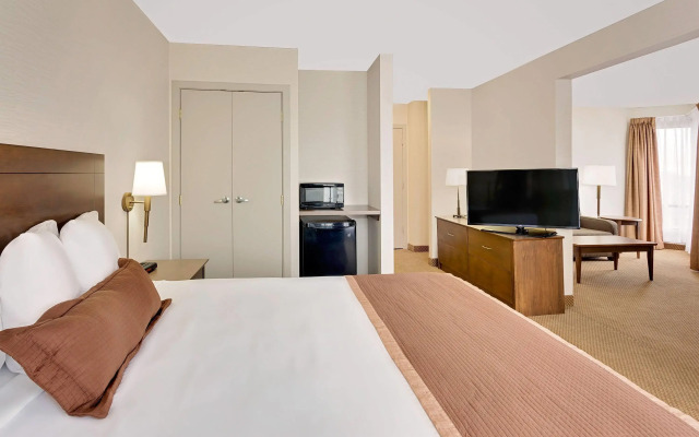 Ramada by Wyndham Kamloops