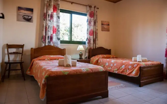 Adonis Villa