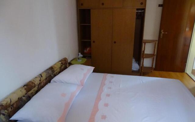Apartment Mirjana