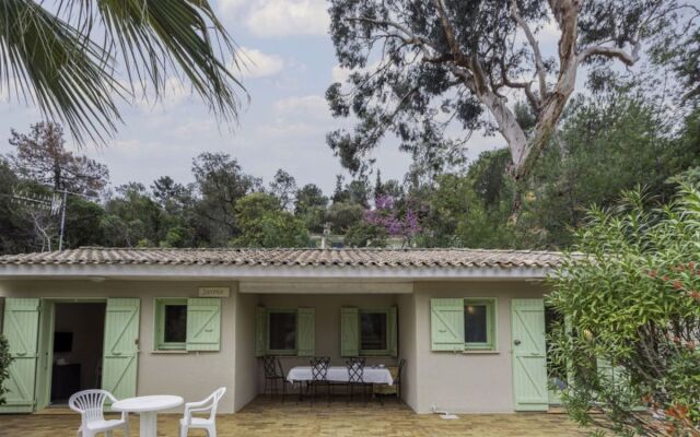 Cap Negre : Domaine de la Pinede 8789