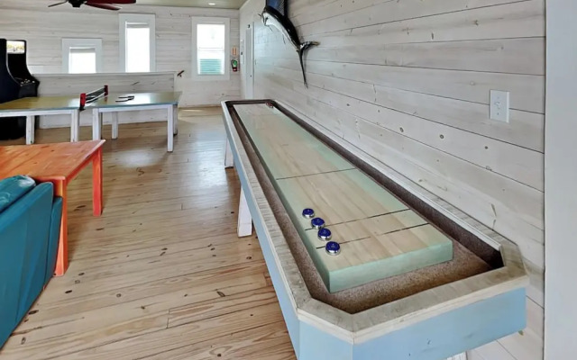 Avg622#2-beach Club 2