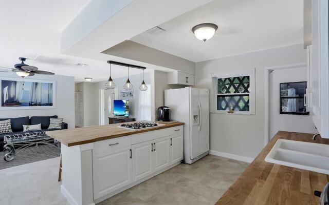 Skylark Avenue Pool Home