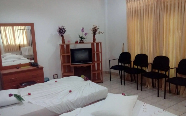 Centauria City Hotel
