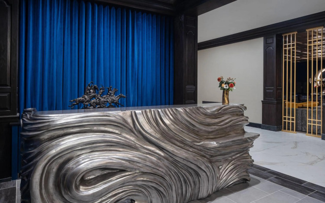 The Drake Oak Brook, Autograph Collection