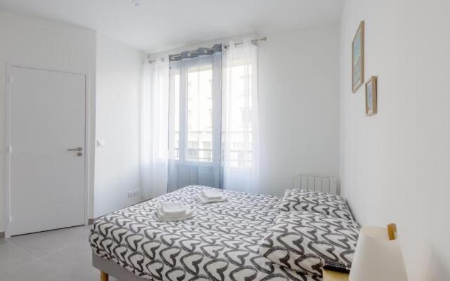 Studio Hyper centre proche tramway chaleureux et cocooning