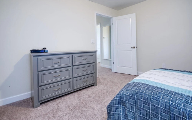 Romeo Circle Villa Storey Lake 1