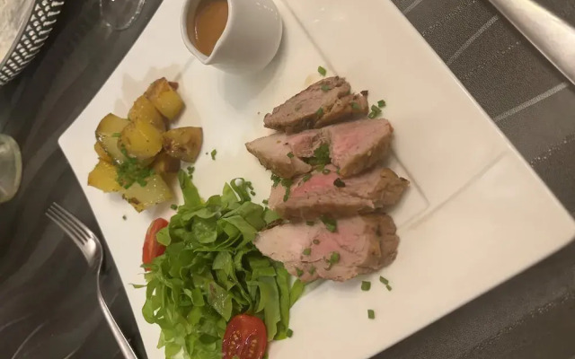 Logis Hôtel-Restaurant Le Moulin D'Artres