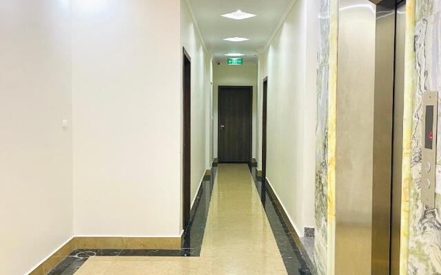 White Crown Hotel