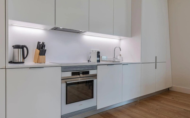 Stunning Apartment in Heart of Lisbon by LovelyStay