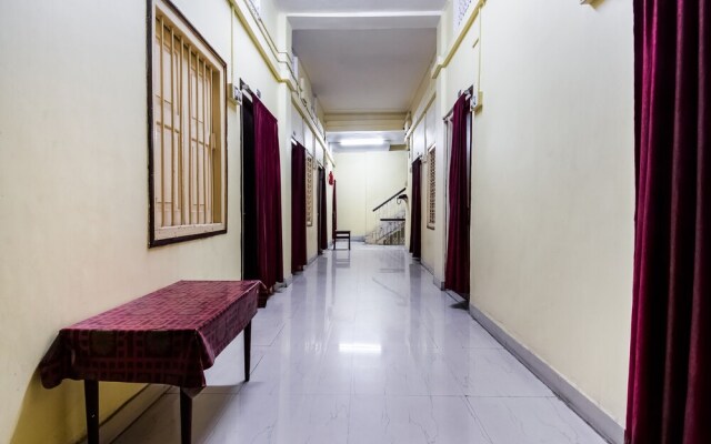 SPOT ON 8003 Hotel New Akash