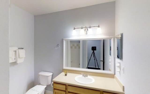 Runaway Beach - 3 Bd Villa (RW15204)