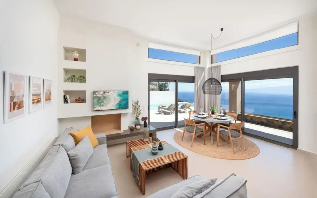 Notiko villas