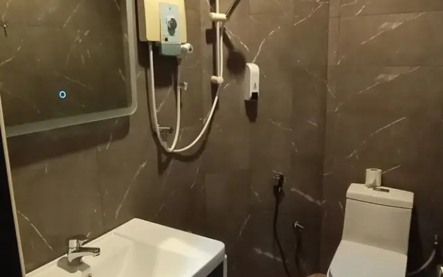 OYO 90019 Homestay Muar