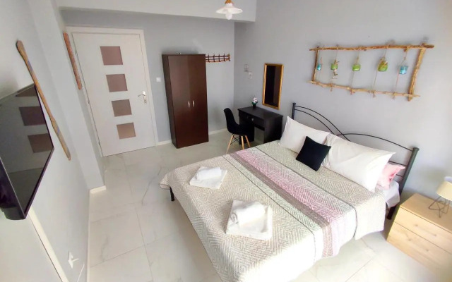 DriftWood Center Apartment