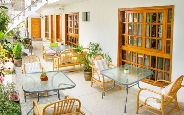 El Huerto Hostel