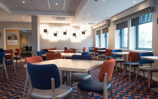 Holiday Inn Express Dunfermline by IHG