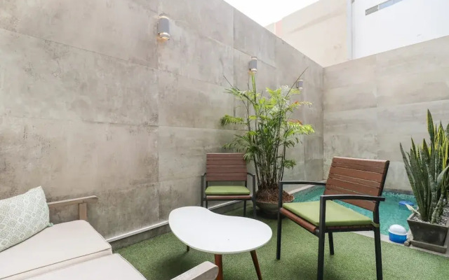w Sensational 1BR With Private Pool in Barranco