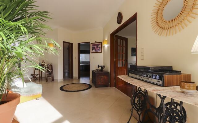 Sintra Classic Villa by Homing