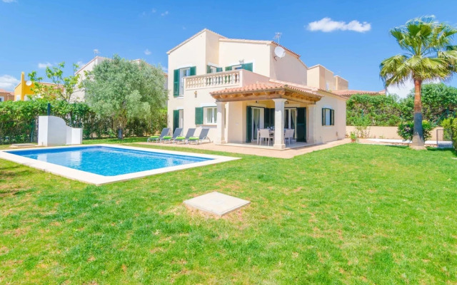 Voltora in Campos With 3 Bedrooms and 3 Bathrooms