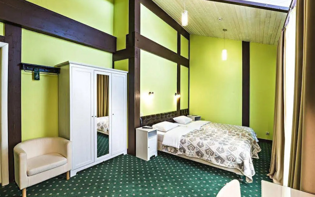 Hamilton Hotel