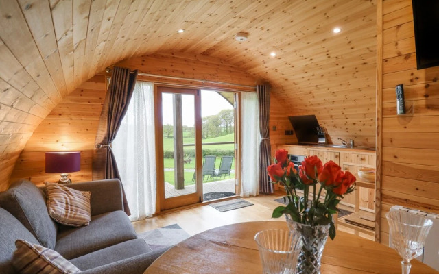 Pine Lodge