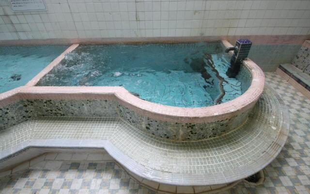 HARUYA Naramachi - Hostel