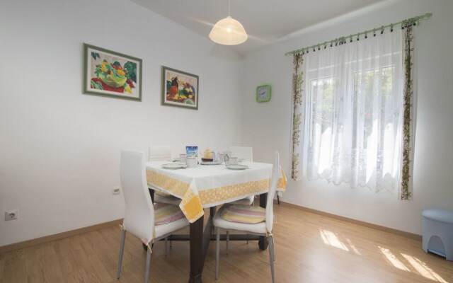 Apartments Jakov
