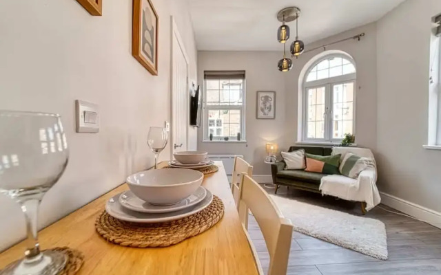 Host Stay Taylor Bennett Apartment