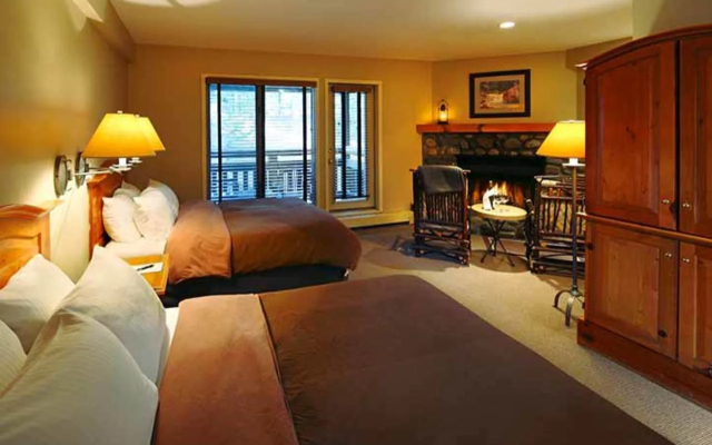 Emerald Lake Lodge