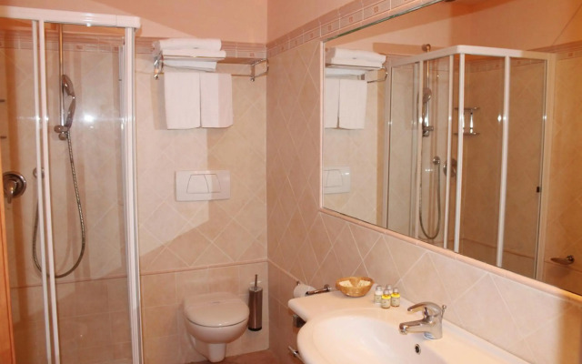 Loano 2 Village Hotel