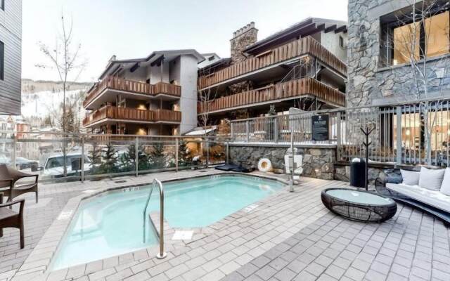 Vail Lion 1 Bedroom Mountain Vacation Rental Just Steps From the Eagle Bahn Gondola