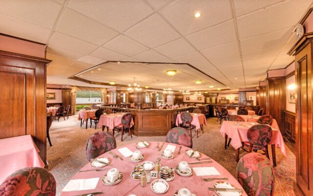 Muthu Fort William Hotel